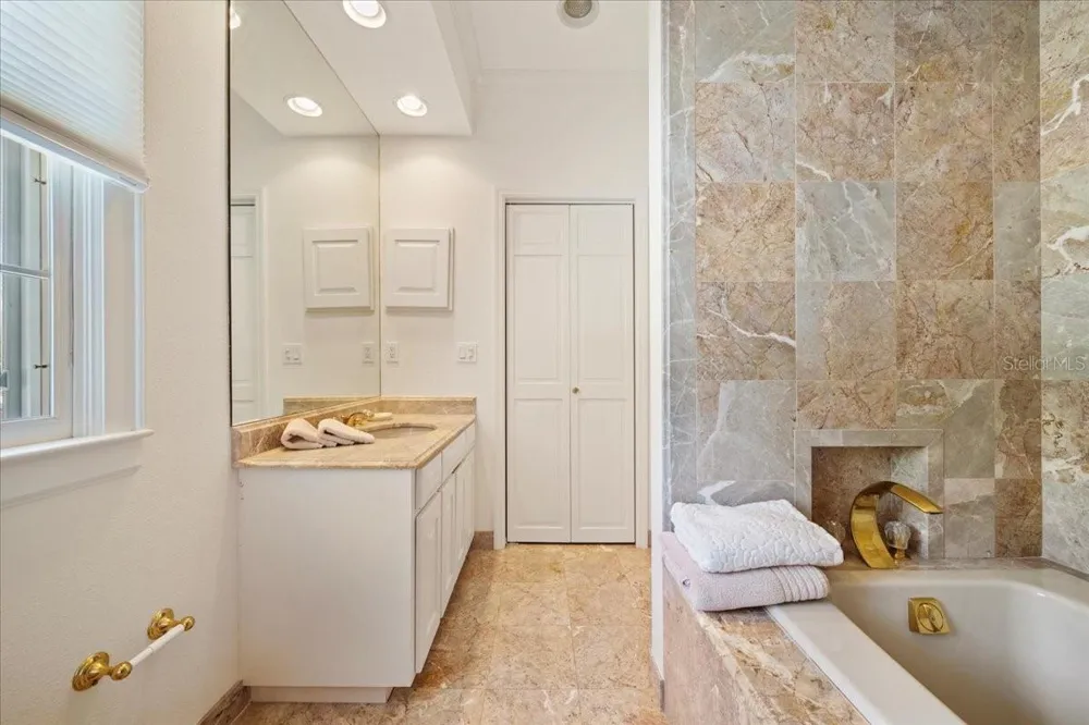 236 SAINT JAMES PARK Osprey, FL 34229