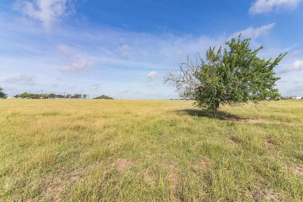 Fm 155 Weimar, TX 78962