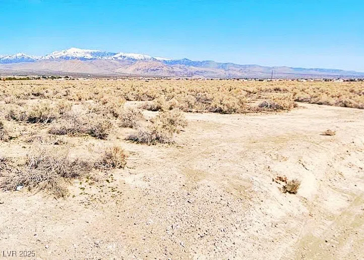 1090 E Idaho Street Pahrump, NV 89048