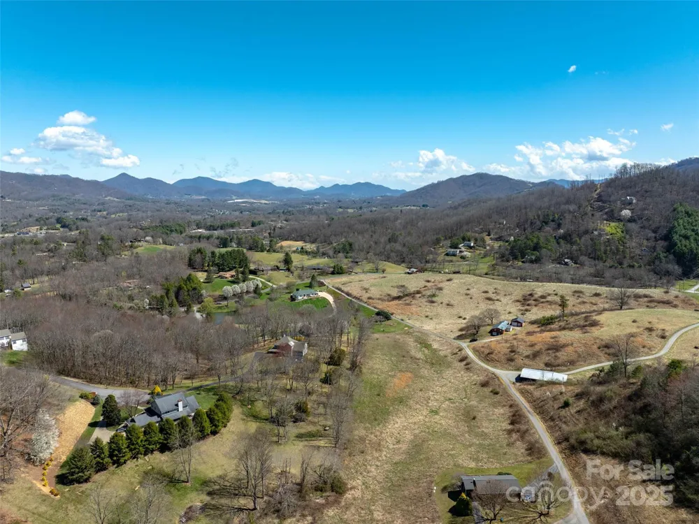 99999 Belmont Drive Clyde, NC 28721
