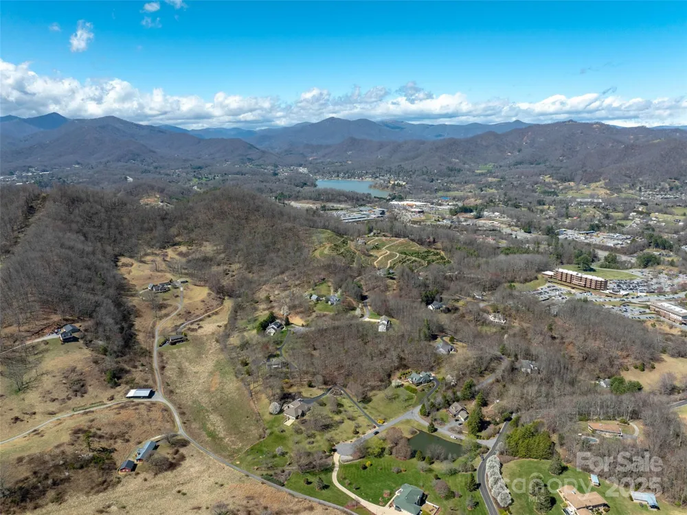 99999 Belmont Drive Clyde, NC 28721
