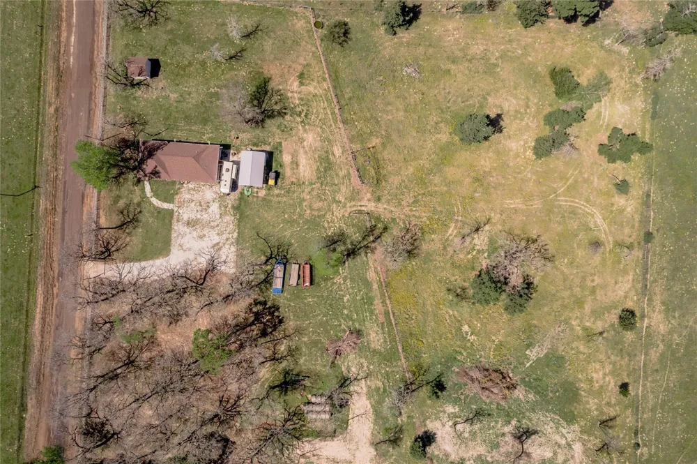 3006 County Road 204 Centerville, TX 75833