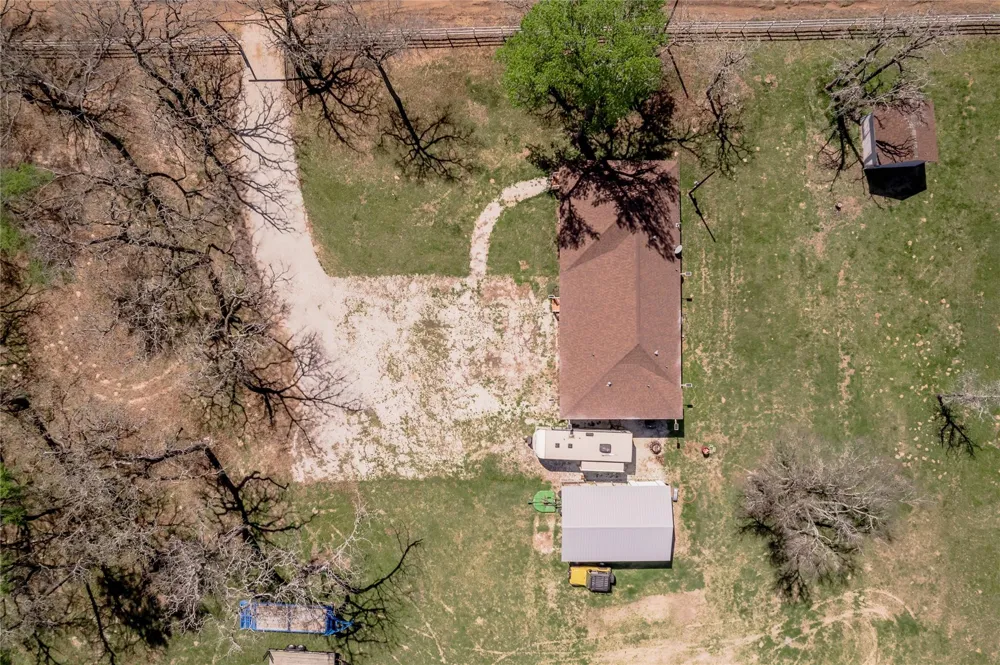 3006 County Road 204 Centerville, TX 75833