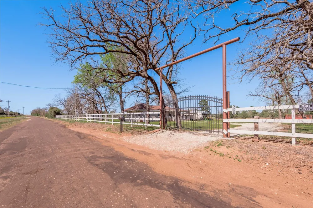 3006 County Road 204 Centerville, TX 75833