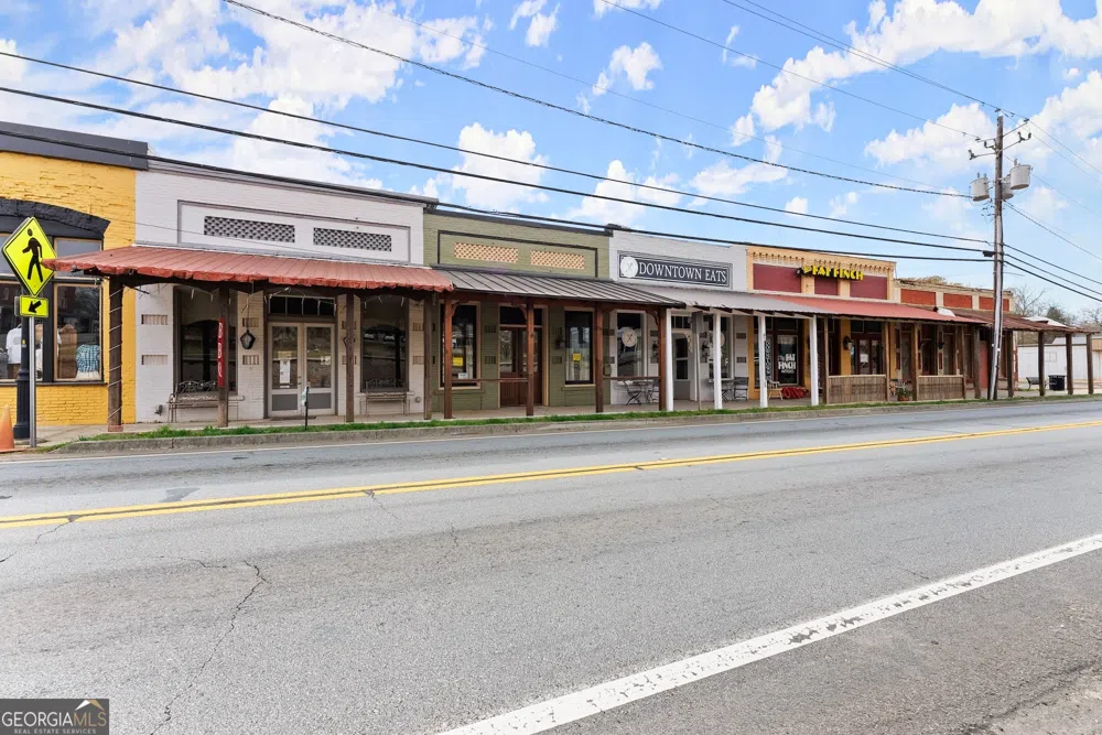 9159 Gillsville RD Maysville, GA 30558