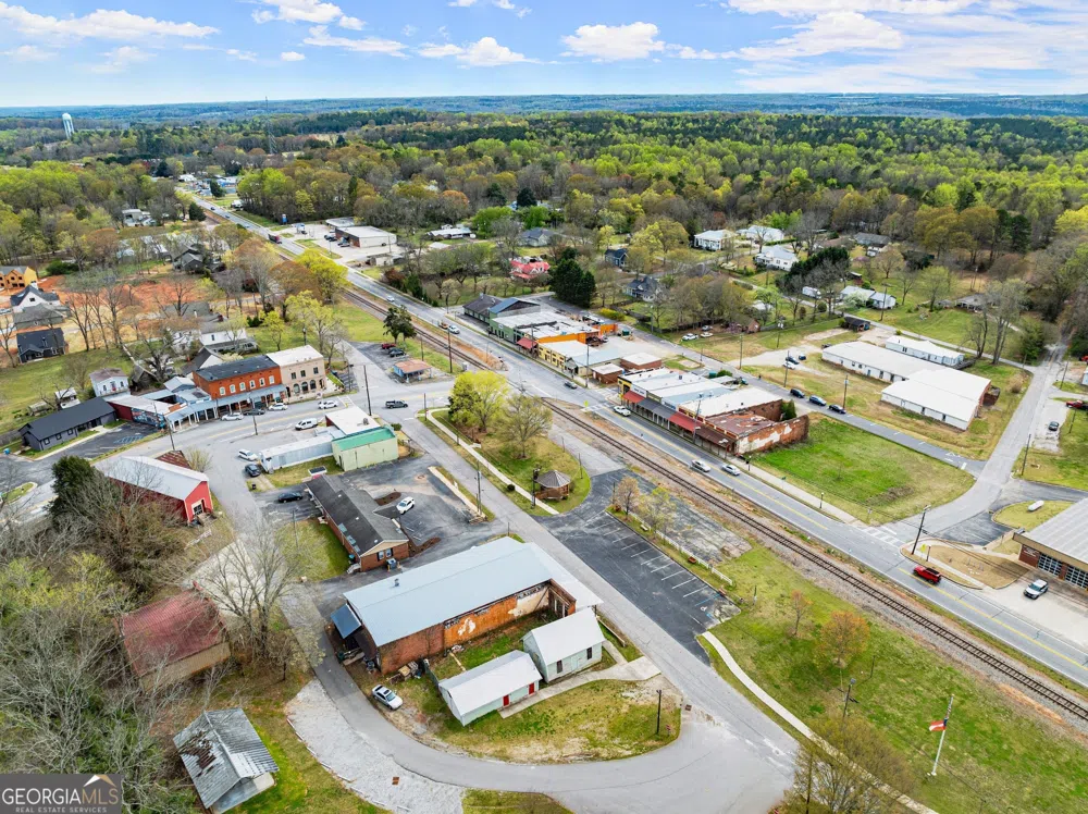 9159 Gillsville RD Maysville, GA 30558