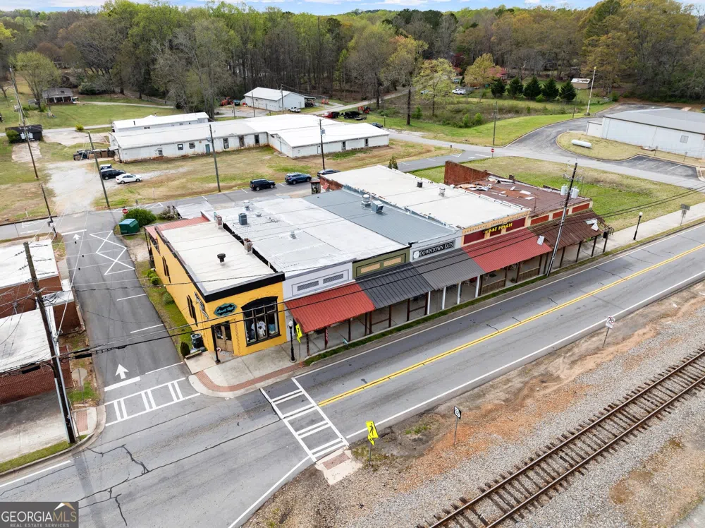 9159 Gillsville RD Maysville, GA 30558