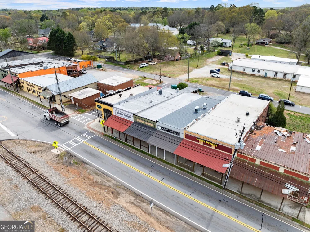 9159 Gillsville RD Maysville, GA 30558