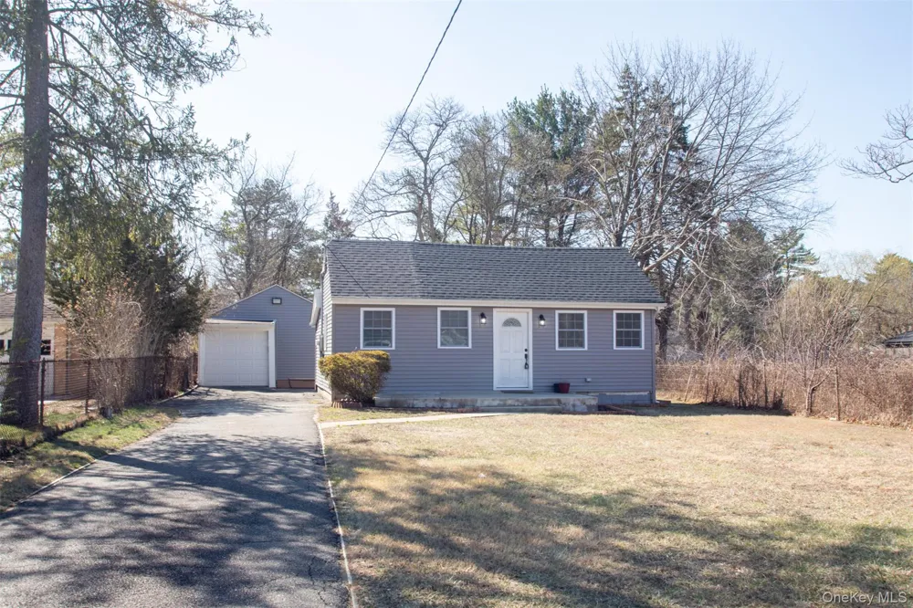 4A Ralph Avenue Brentwood, NY 11717