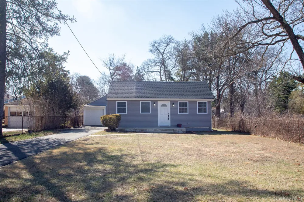 4A Ralph Avenue Brentwood, NY 11717