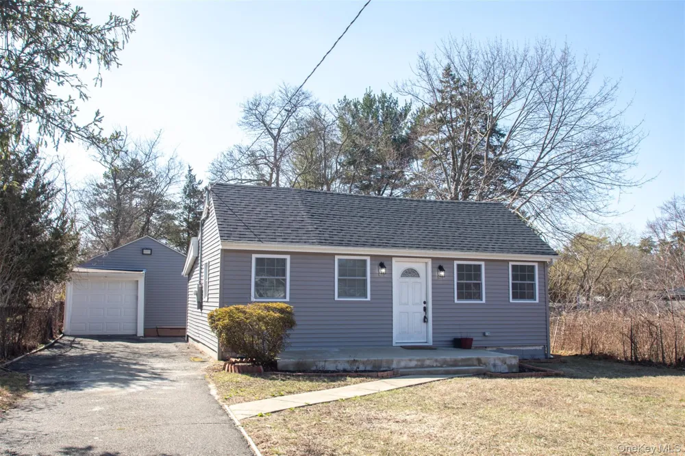 4A Ralph Avenue Brentwood, NY 11717