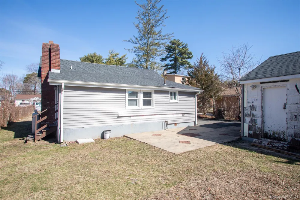 4A Ralph Avenue Brentwood, NY 11717