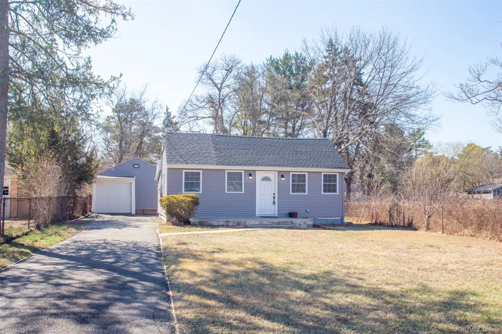 4A Ralph Avenue Brentwood, NY 11717