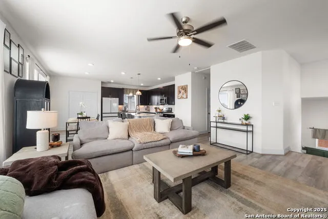 9719 Stillwater San Antonio, TX 78254