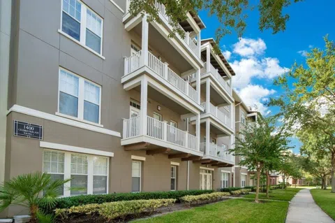 1400 CELEBRATION AVE #102