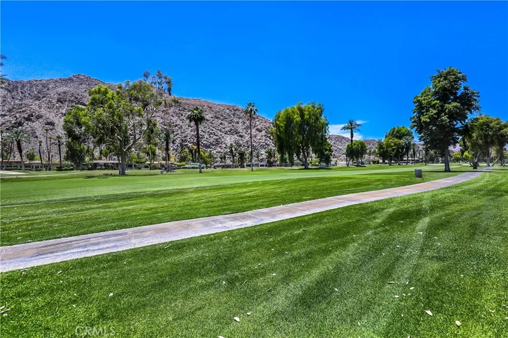 77137 Iroquois Indian Wells, CA 92210