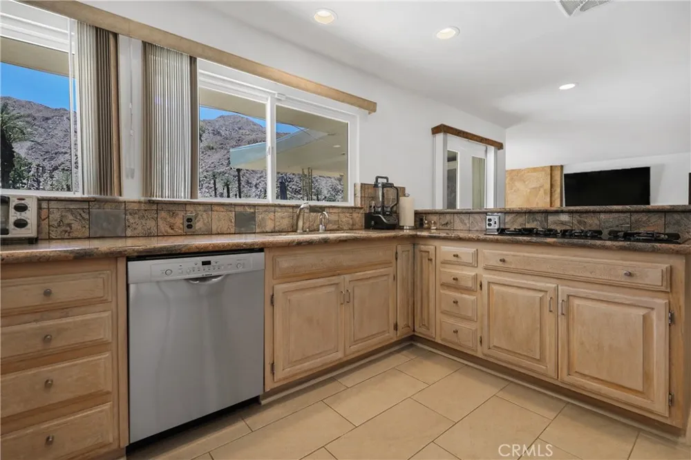 77137 Iroquois Indian Wells, CA 92210