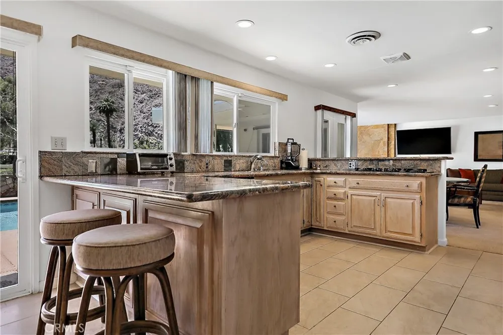 77137 Iroquois Indian Wells, CA 92210