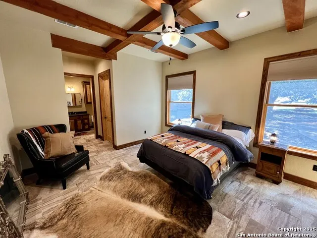 163 Northridge Dr Mountain Home, TX 78058