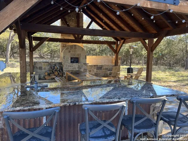 163 Northridge Dr Mountain Home, TX 78058