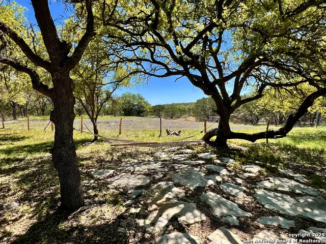 163 Northridge Dr Mountain Home, TX 78058