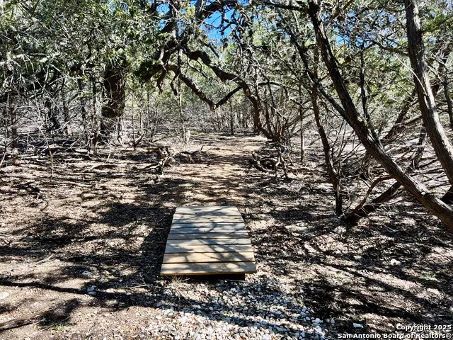163 Northridge Dr Mountain Home, TX 78058