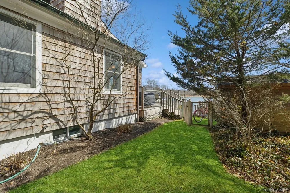 80 Towd Point Road Southampton, NY 11968