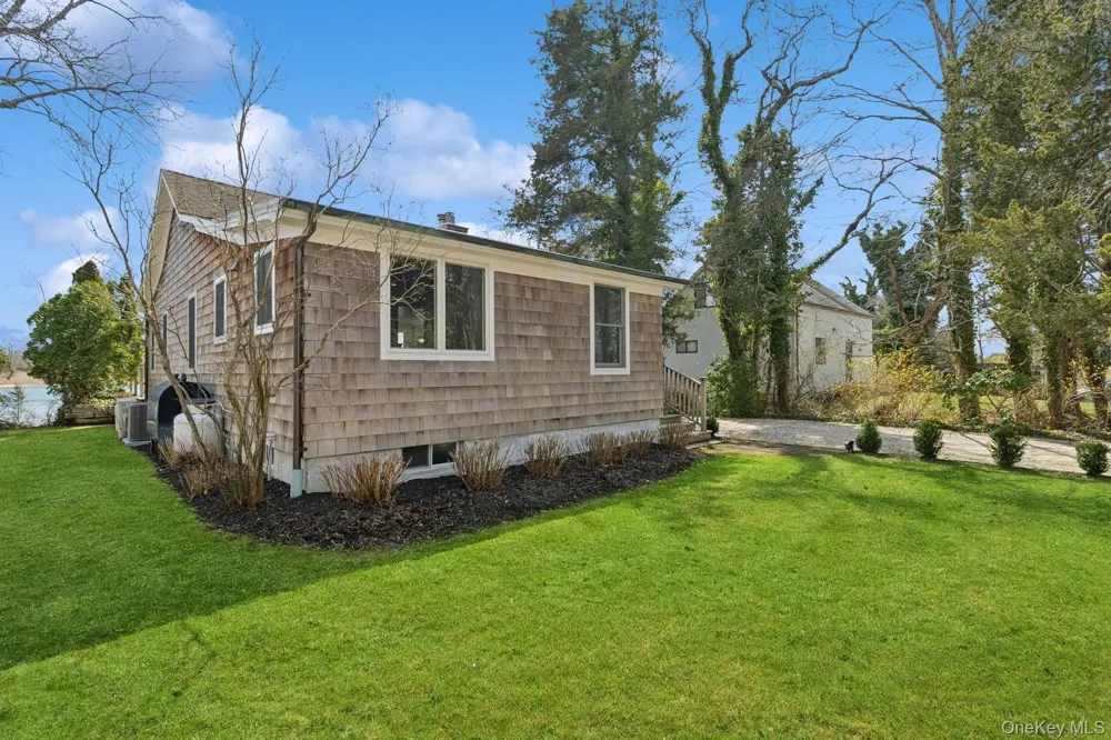 80 Towd Point Road Southampton, NY 11968