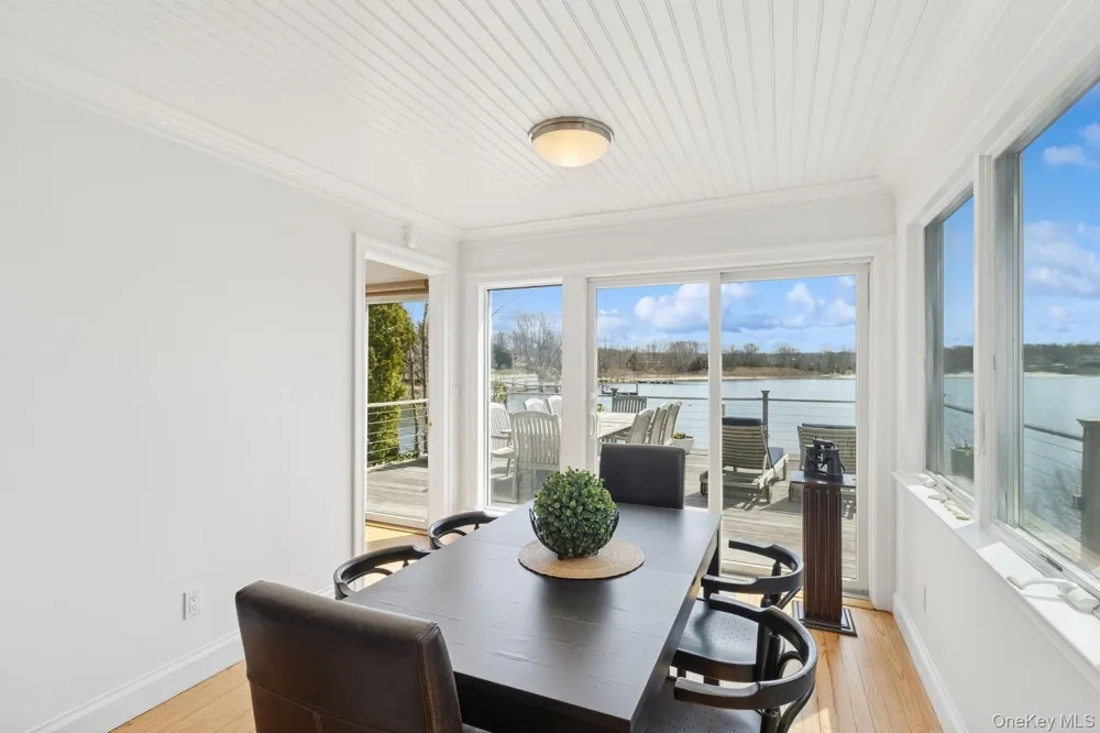 80 Towd Point Road Southampton, NY 11968