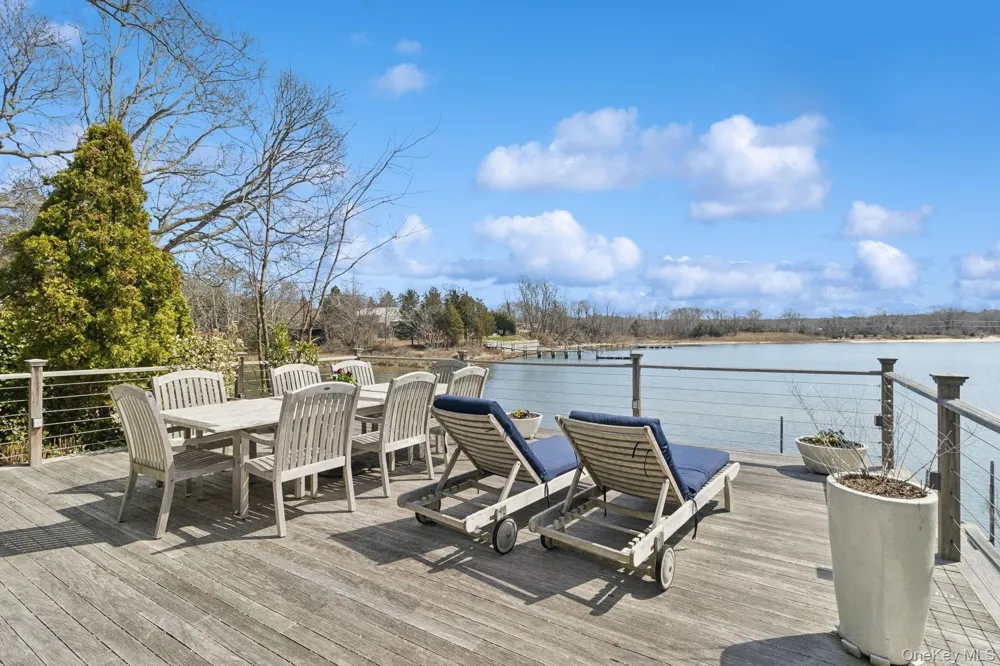 80 Towd Point Road Southampton, NY 11968