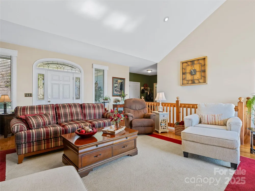 288 Hawks Point Drive Zirconia, NC 28790