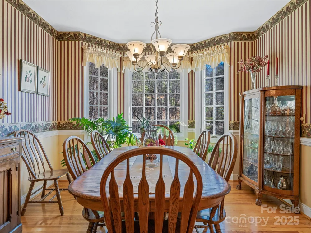 288 Hawks Point Drive Zirconia, NC 28790
