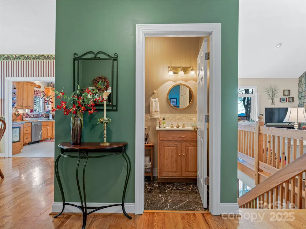 288 Hawks Point Drive Zirconia, NC 28790