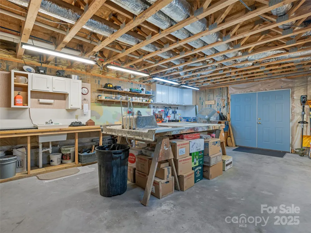 288 Hawks Point Drive Zirconia, NC 28790