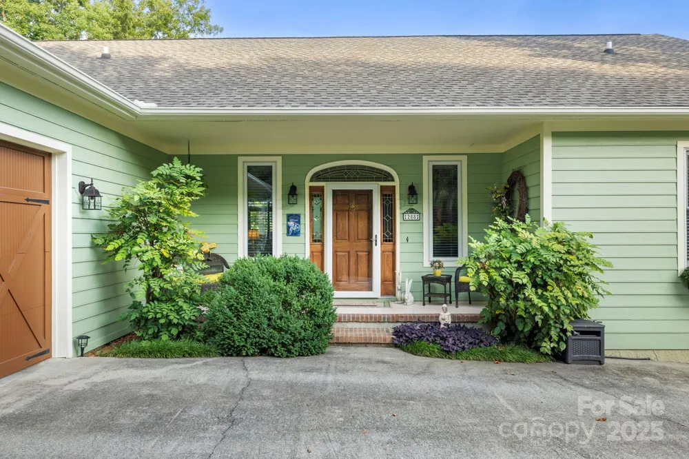 288 Hawks Point Drive Zirconia, NC 28790