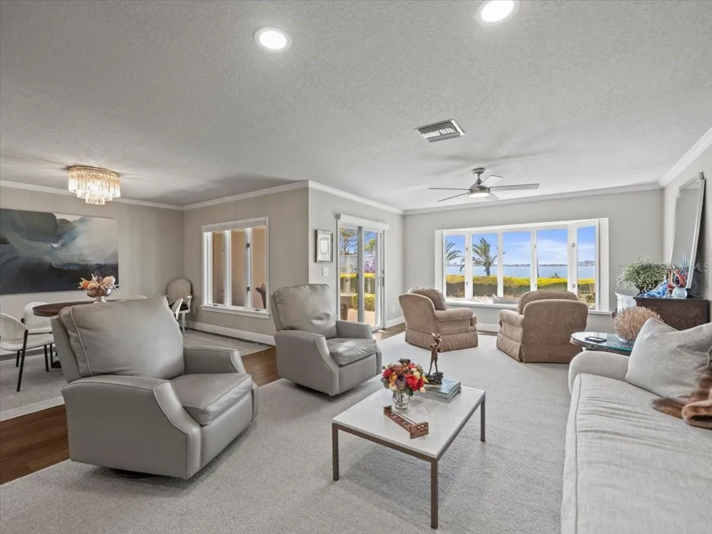 2087 EDGEWATER DRIVE #C Clearwater, FL 33755