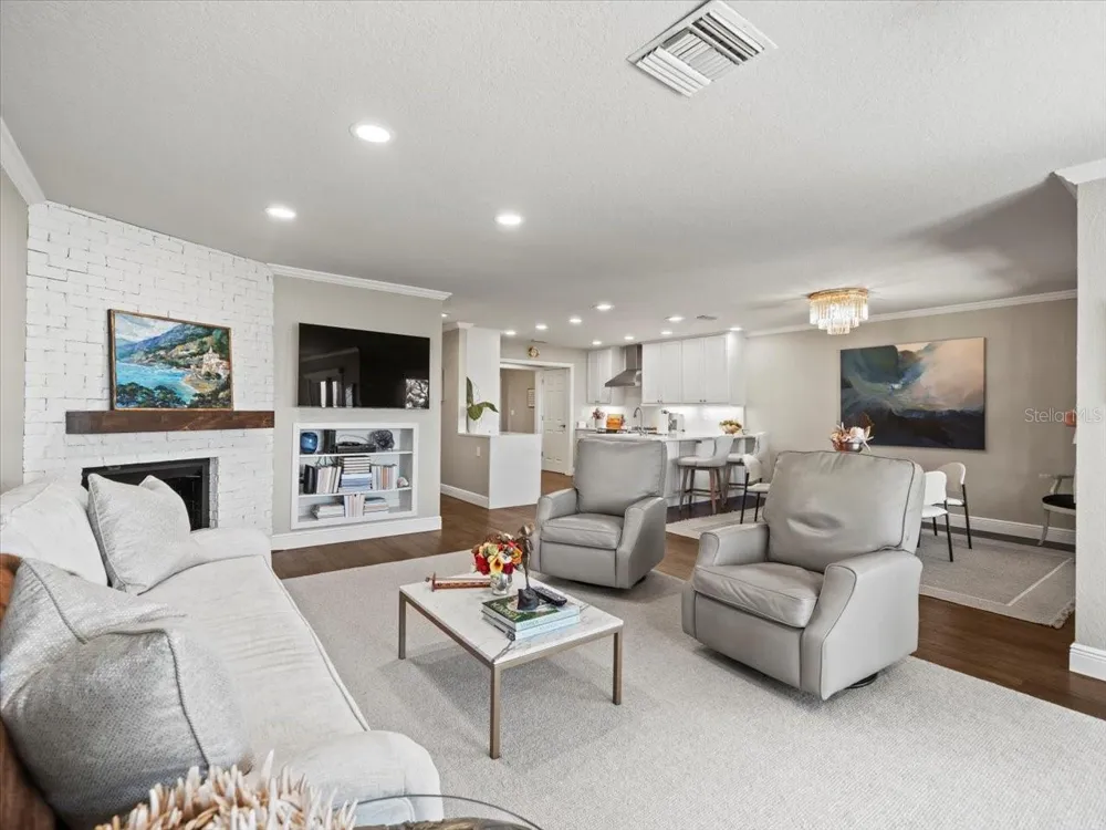 2087 EDGEWATER DRIVE #C Clearwater, FL 33755