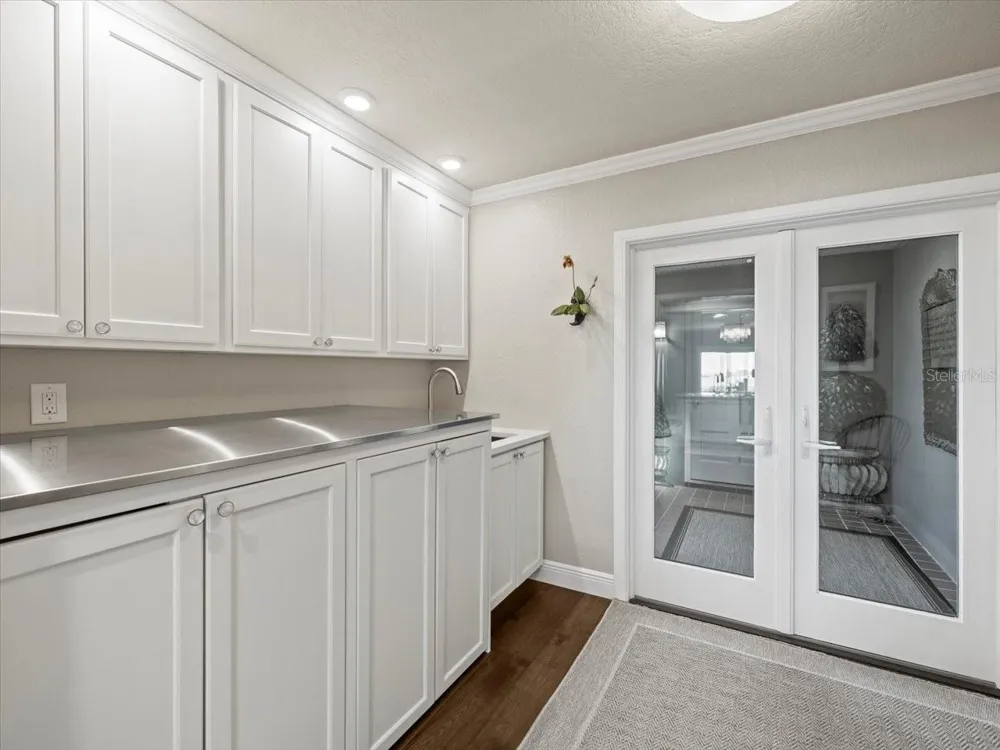 2087 EDGEWATER DRIVE #C Clearwater, FL 33755