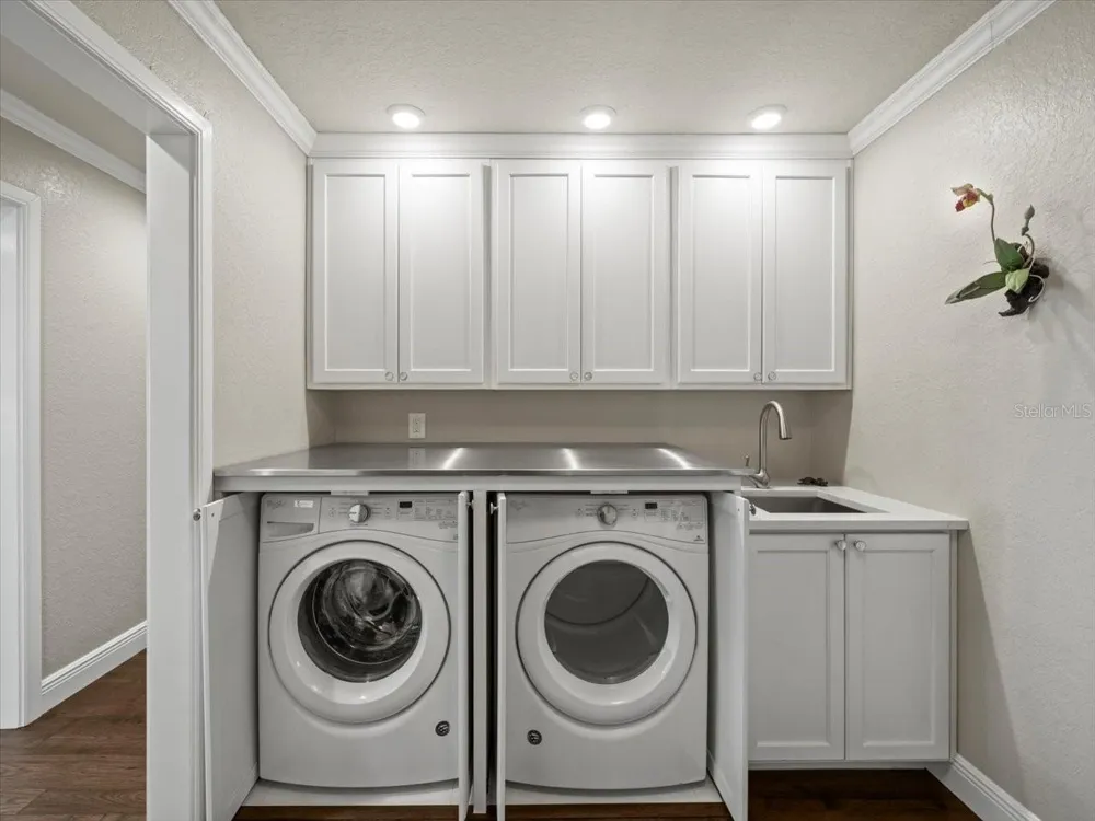 2087 EDGEWATER DRIVE #C Clearwater, FL 33755