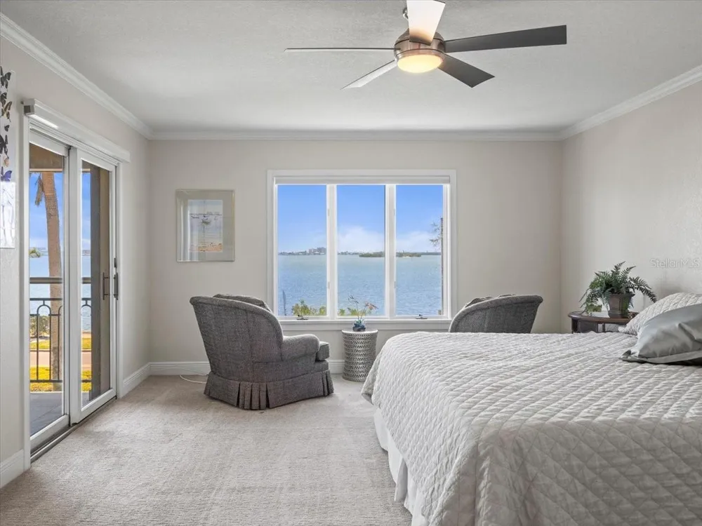 2087 EDGEWATER DRIVE #C Clearwater, FL 33755