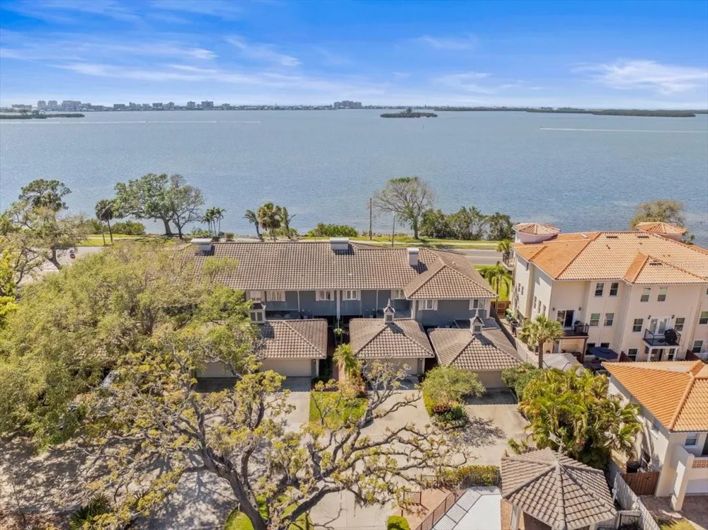 2087 EDGEWATER DRIVE #C Clearwater, FL 33755
