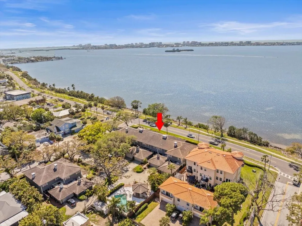 2087 EDGEWATER DRIVE #C Clearwater, FL 33755