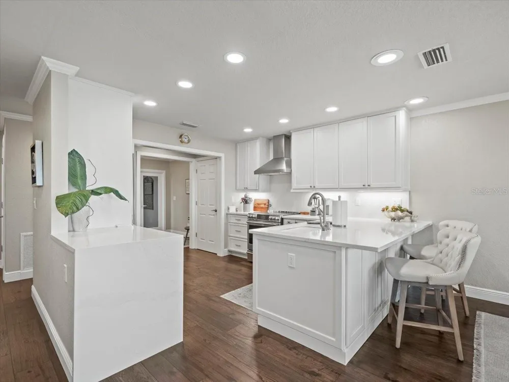 2087 EDGEWATER DRIVE #C Clearwater, FL 33755