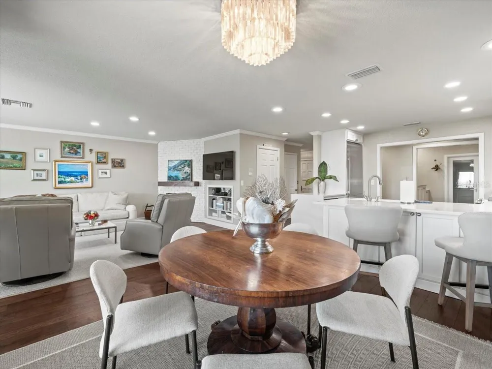 2087 EDGEWATER DRIVE #C Clearwater, FL 33755