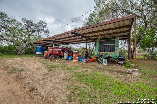 2660 W JETT RD San Antonio, TX 78264