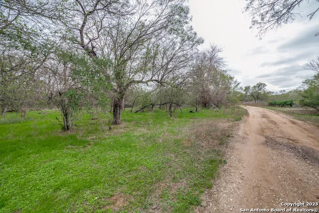 2660 W JETT RD San Antonio, TX 78264