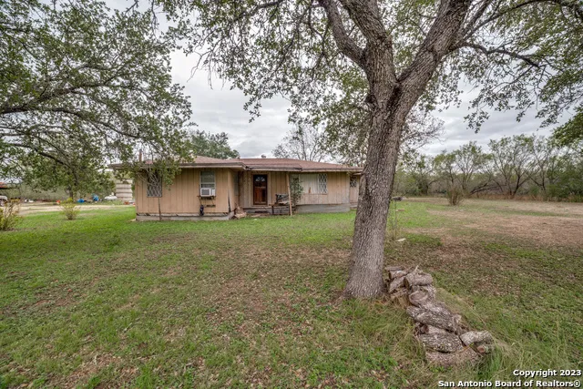 2660 W JETT RD San Antonio, TX 78264