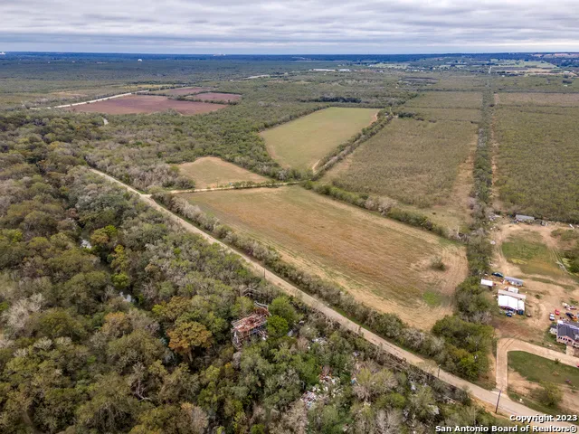 2660 W JETT RD San Antonio, TX 78264