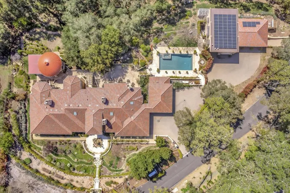 28025 Natoma Road Los Altos Hills, CA 94022