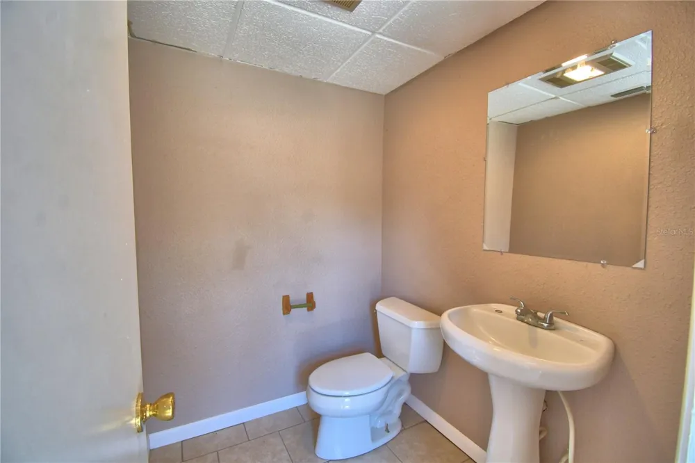 352 E HWY 630 E Frostproof, FL 33843